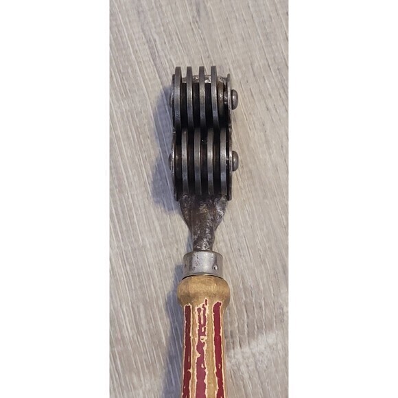 Wooden Handle Pull Through Knife‎ Sharpener Kitchen Utensil Tool - Picture 2 of 6